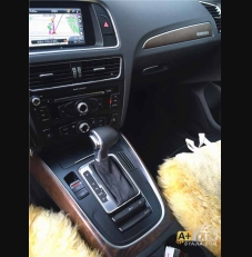 Q5換全車岑木，巡航定速，多功能方向盤(pán)按鍵，后排出風(fēng)，自動(dòng)大燈