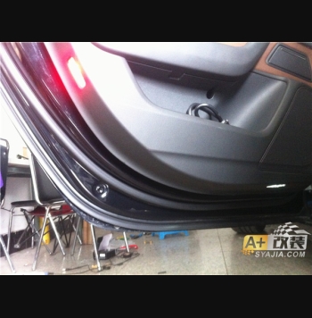 C7門板氛圍燈，及車門警告燈安裝