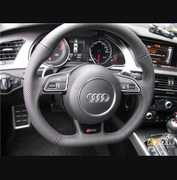 A5 RS5方向盤更換。
