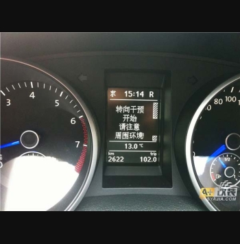 高6自動泊車，自動折疊后視鏡，原廠GTI大燈加隨動，R20尾燈，奧迪RS檔把，多功能方向盤，翻蓋倒車影像，門燈，防眩目后視鏡鏡片改藍針儀表。。
