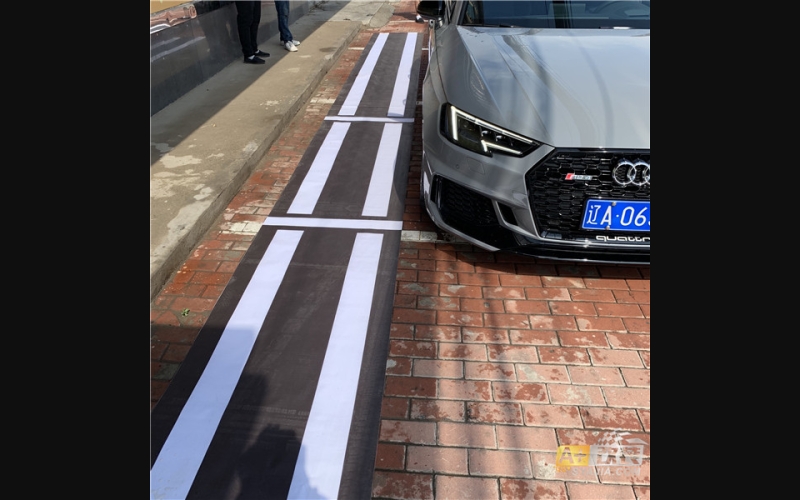 RS4 全景影像，B&O音響，后排遮陽(yáng)簾，后排加熱原廠升級(jí)